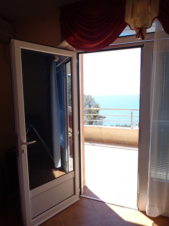 Nikic Apartments Ulcinj Room photo